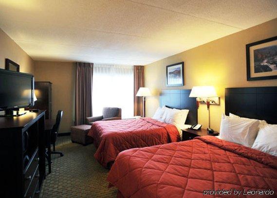 Comfort Inn & Suites Watertown Oda fotoğraf
